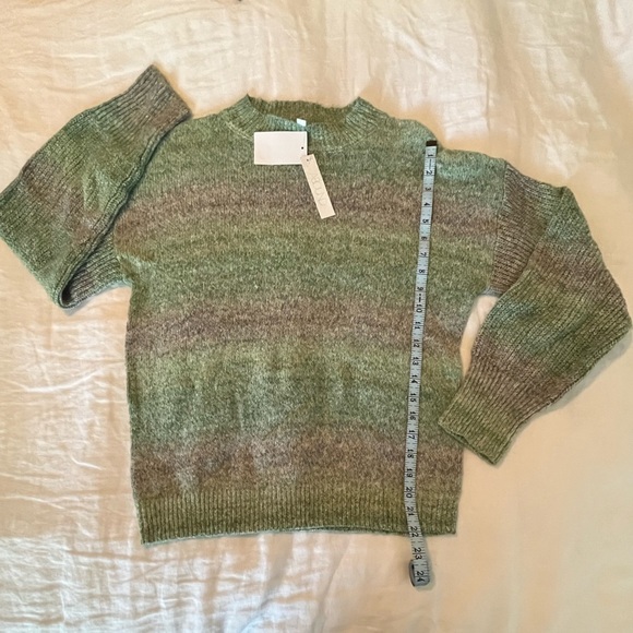 Abound Sweater - Picture 3 of 8